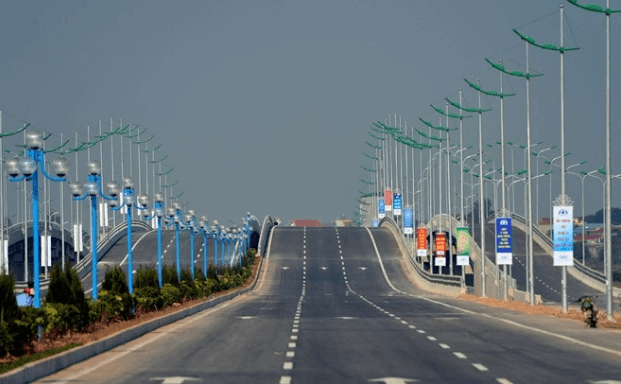 cau-tao-chi-tiet-cua-cot-den-cao-ap-bat-giac-chieu-sang-ngoai-troi-6