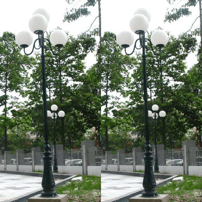 Cột đèn sân vườn đế gang DC06 tại Phan Nguyễn