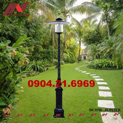 Cột đèn sân vườn DC05B lắp đèn Jupiter