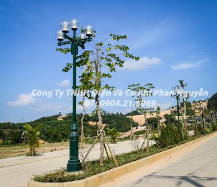 Cột đèn DC05B tay chùm 5 bóng