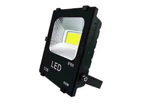 Sử dụng đèn pha led thắp sáng cho nhiều không gian 