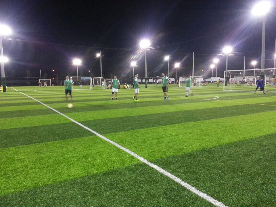 Đèn pha cho sân bóng